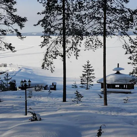 Lake Pielinen Lodges Alojamento de Turismo Selvagem *